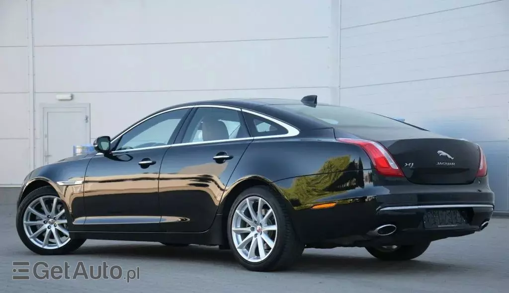JAGUAR Xj 