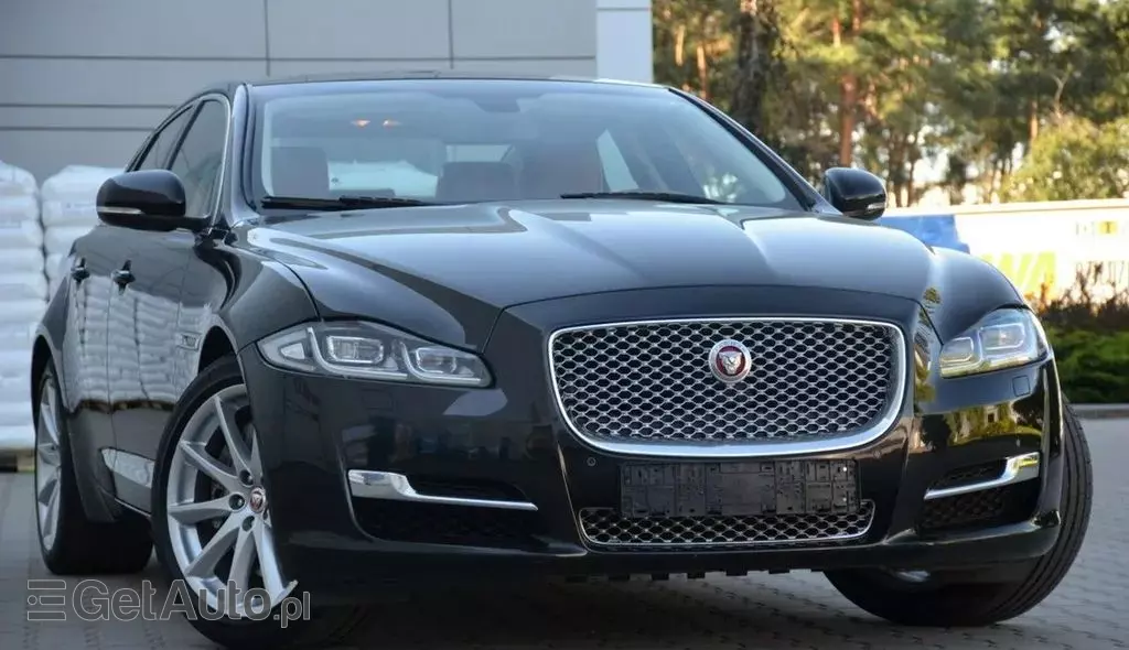 JAGUAR Xj 