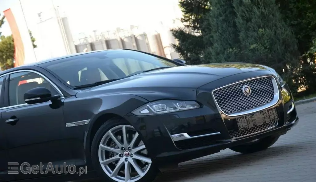 JAGUAR Xj 