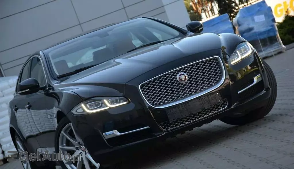 JAGUAR Xj 