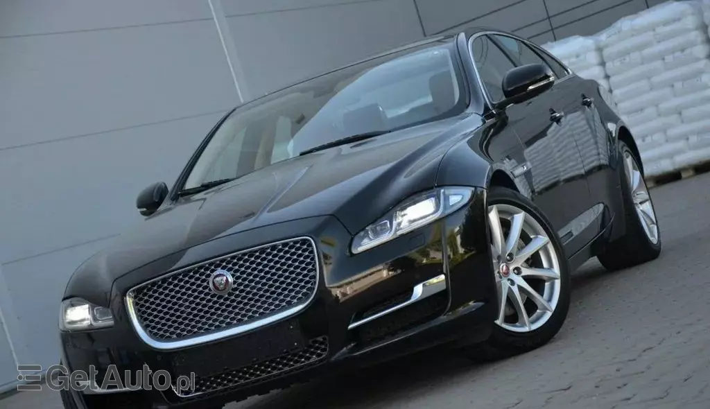 JAGUAR Xj 