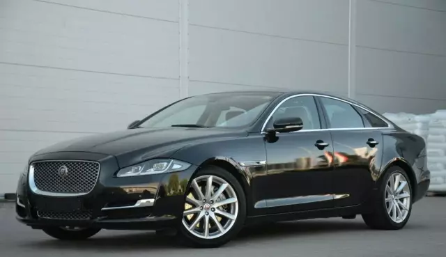 JAGUAR Xj 