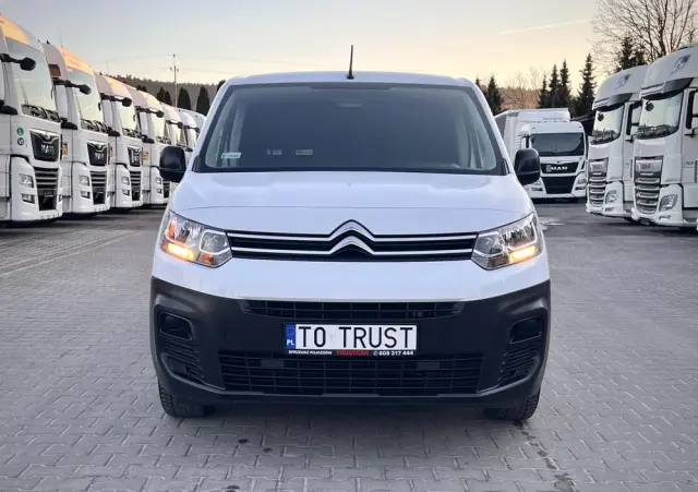 CITROËN BERLINGO LONG / 3 OSOBY / SALON POLSKA / BEZWYPADKOWY / DOSTĘPNE 15 SZTUK 