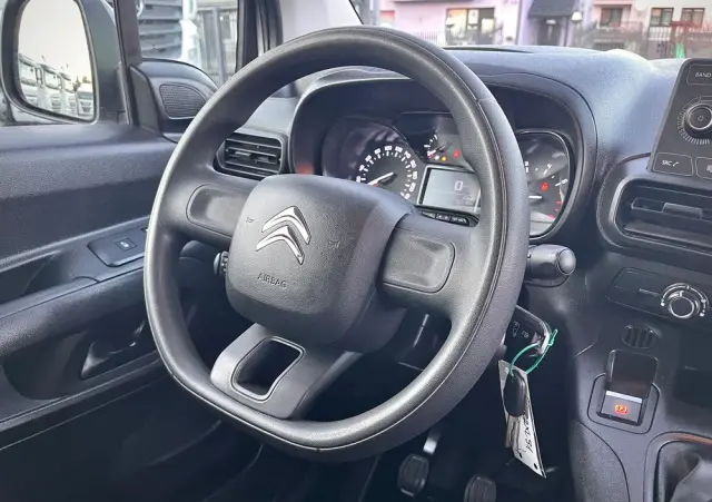 CITROËN BERLINGO LONG / 3 OSOBY / SALON POLSKA / BEZWYPADKOWY / DOSTĘPNE 15 SZTUK 