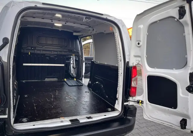 CITROËN BERLINGO LONG / 3 OSOBY / SALON POLSKA / BEZWYPADKOWY / DOSTĘPNE 15 SZTUK 