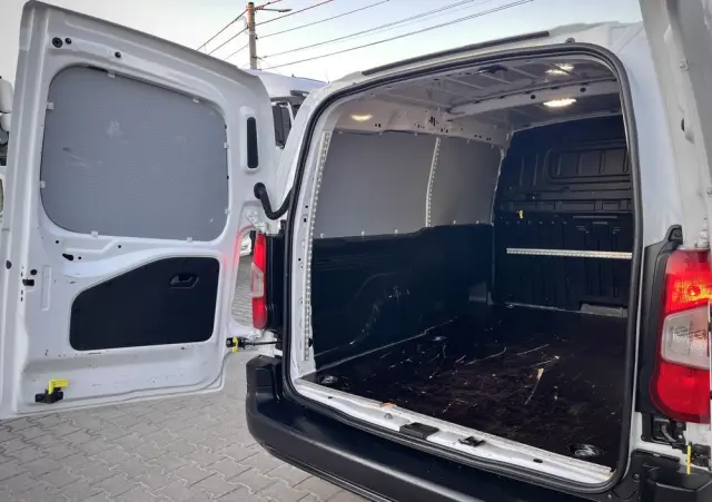 CITROËN BERLINGO LONG / 3 OSOBY / SALON POLSKA / BEZWYPADKOWY / DOSTĘPNE 15 SZTUK 