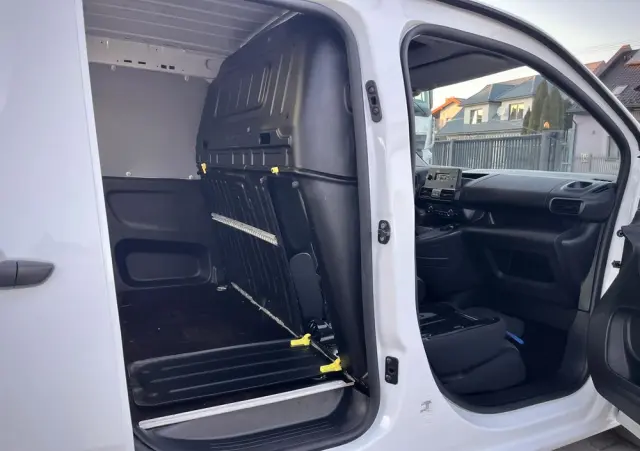 CITROËN BERLINGO LONG / 3 OSOBY / SALON POLSKA / BEZWYPADKOWY / DOSTĘPNE 15 SZTUK 