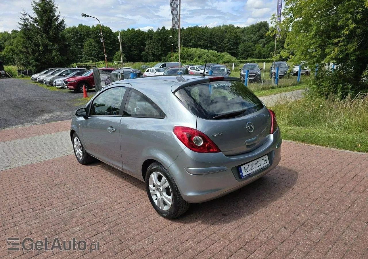 OPEL Corsa 