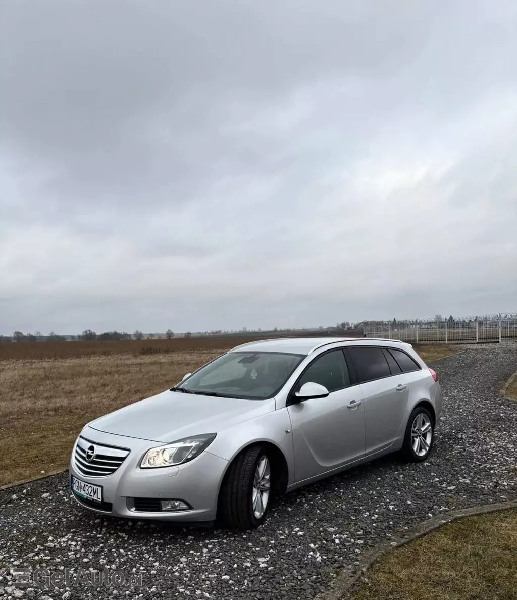 OPEL Insignia 