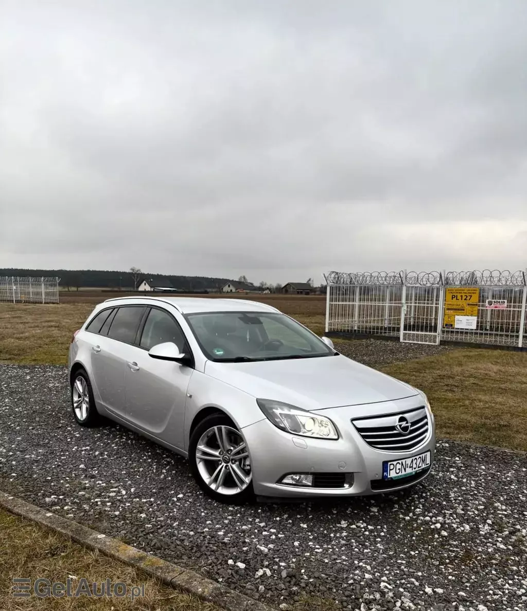 OPEL Insignia 