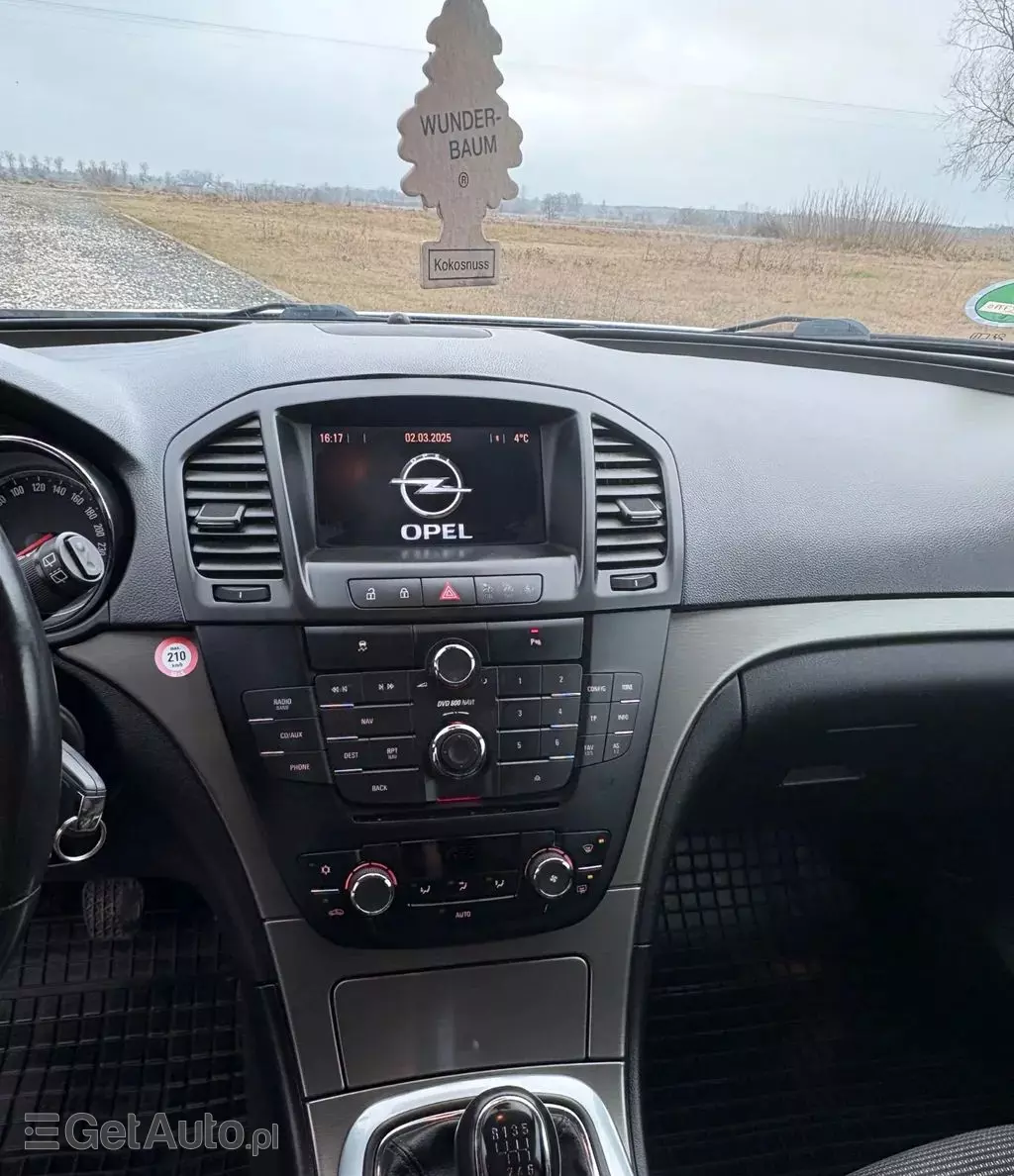 OPEL Insignia 