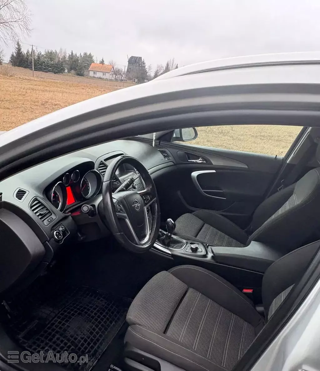 OPEL Insignia 
