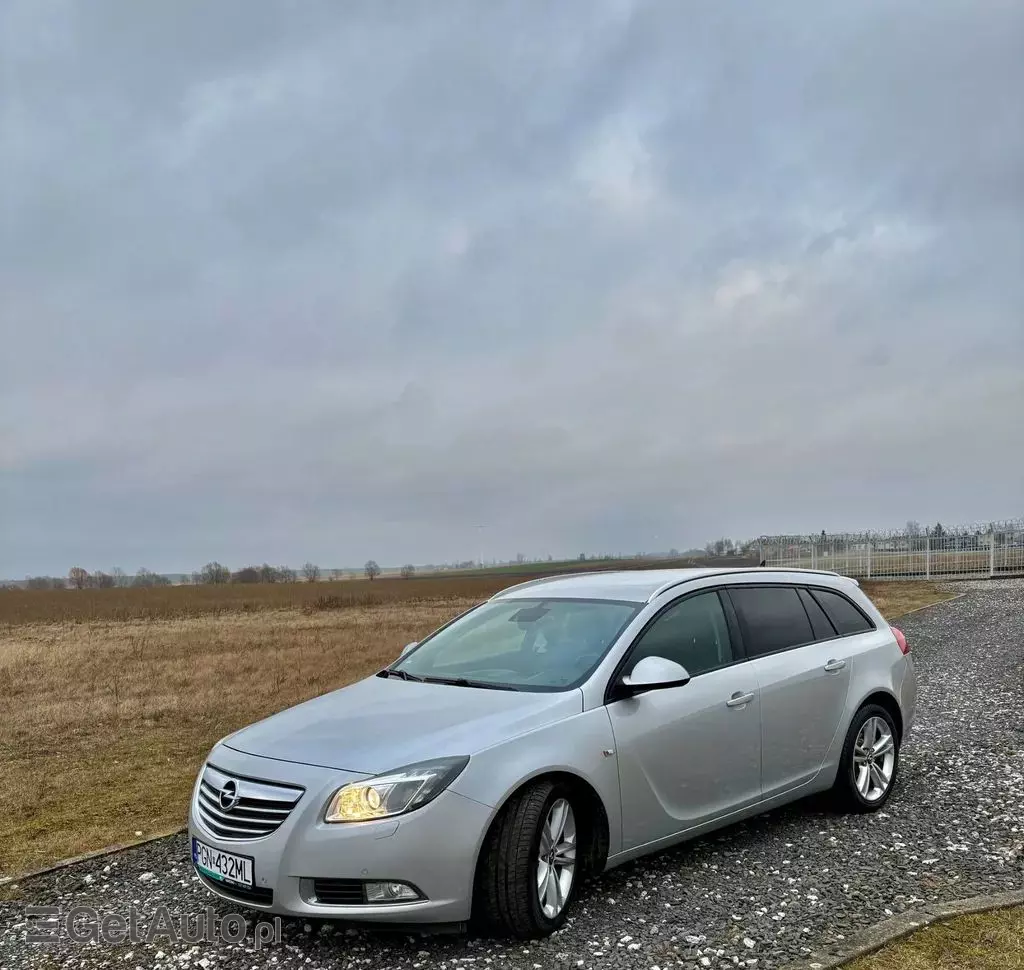 OPEL Insignia 