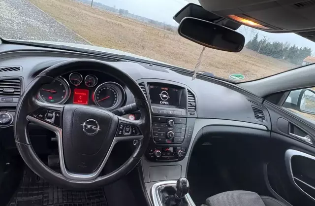 OPEL Insignia 