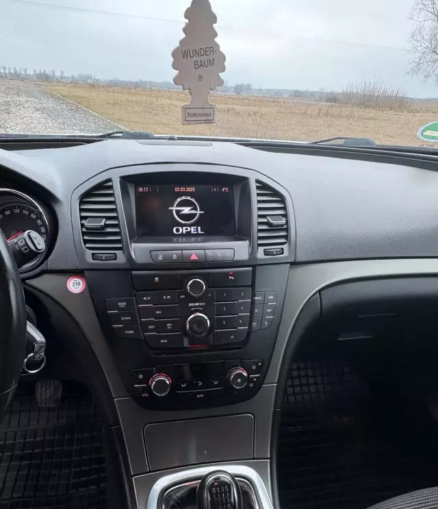 OPEL Insignia 