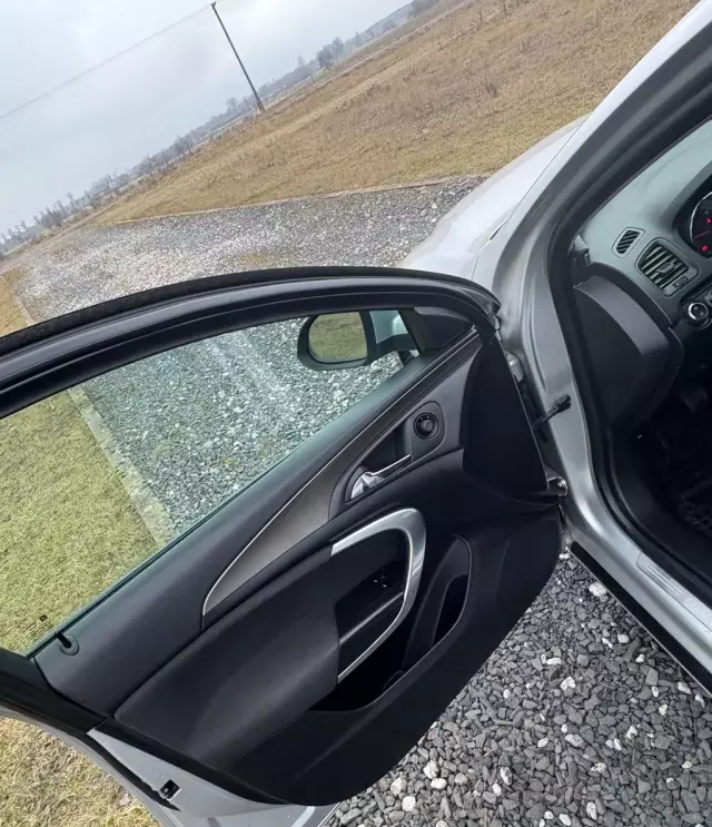 OPEL Insignia 