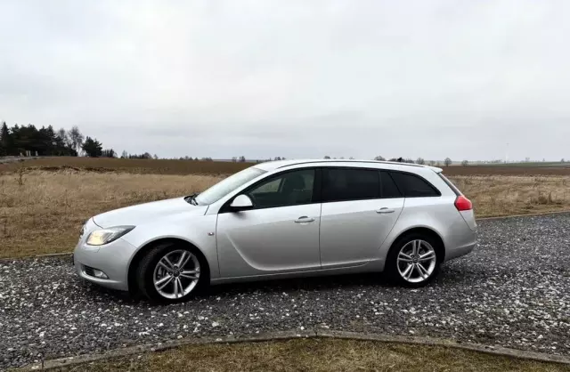 OPEL Insignia 