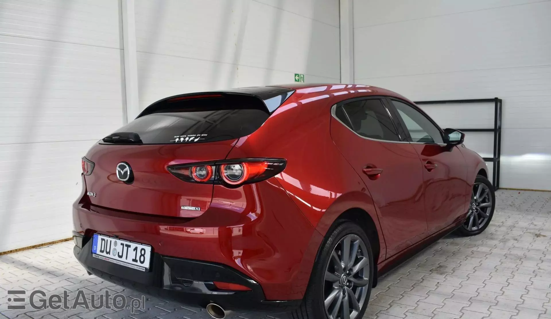 MAZDA 3 