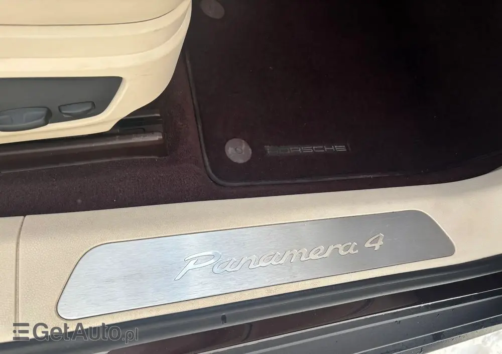 PORSCHE Panamera 4 E-Hybrid Executive