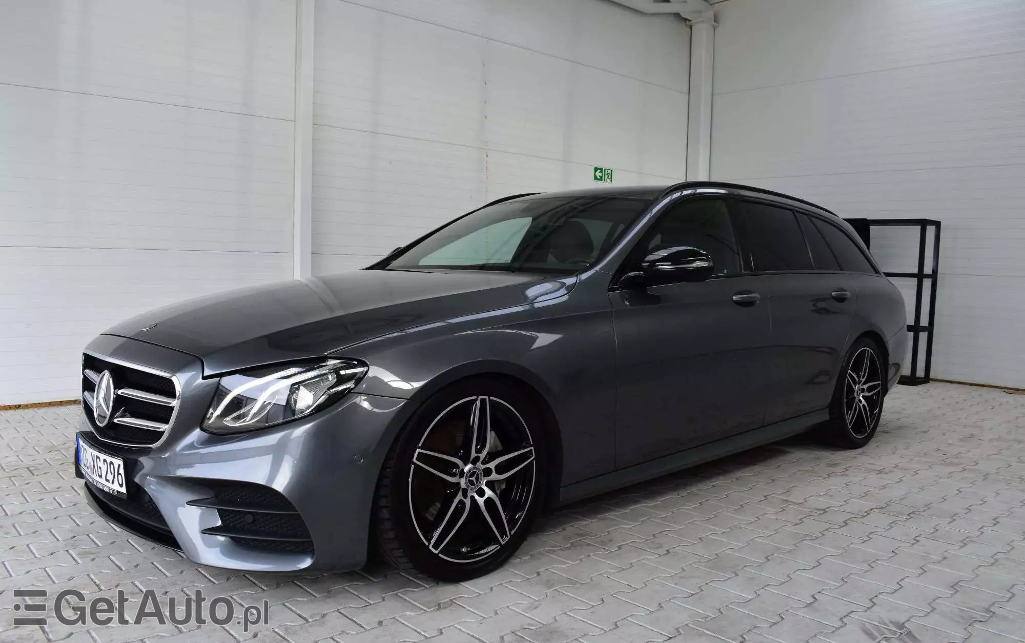 MERCEDES-BENZ Klasa E 220 d AMG