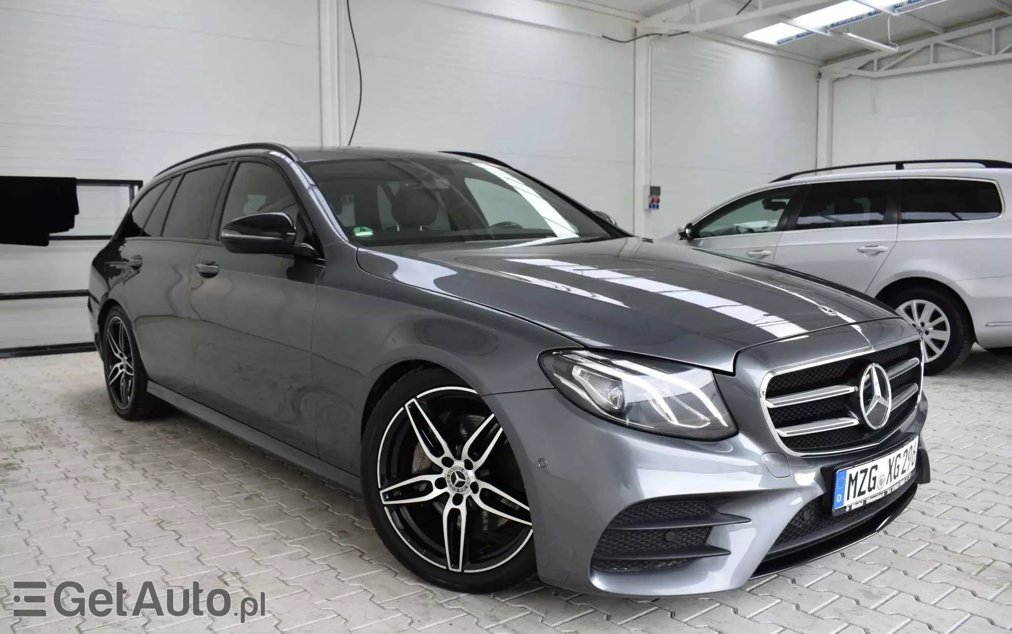 MERCEDES-BENZ Klasa E 220 d AMG
