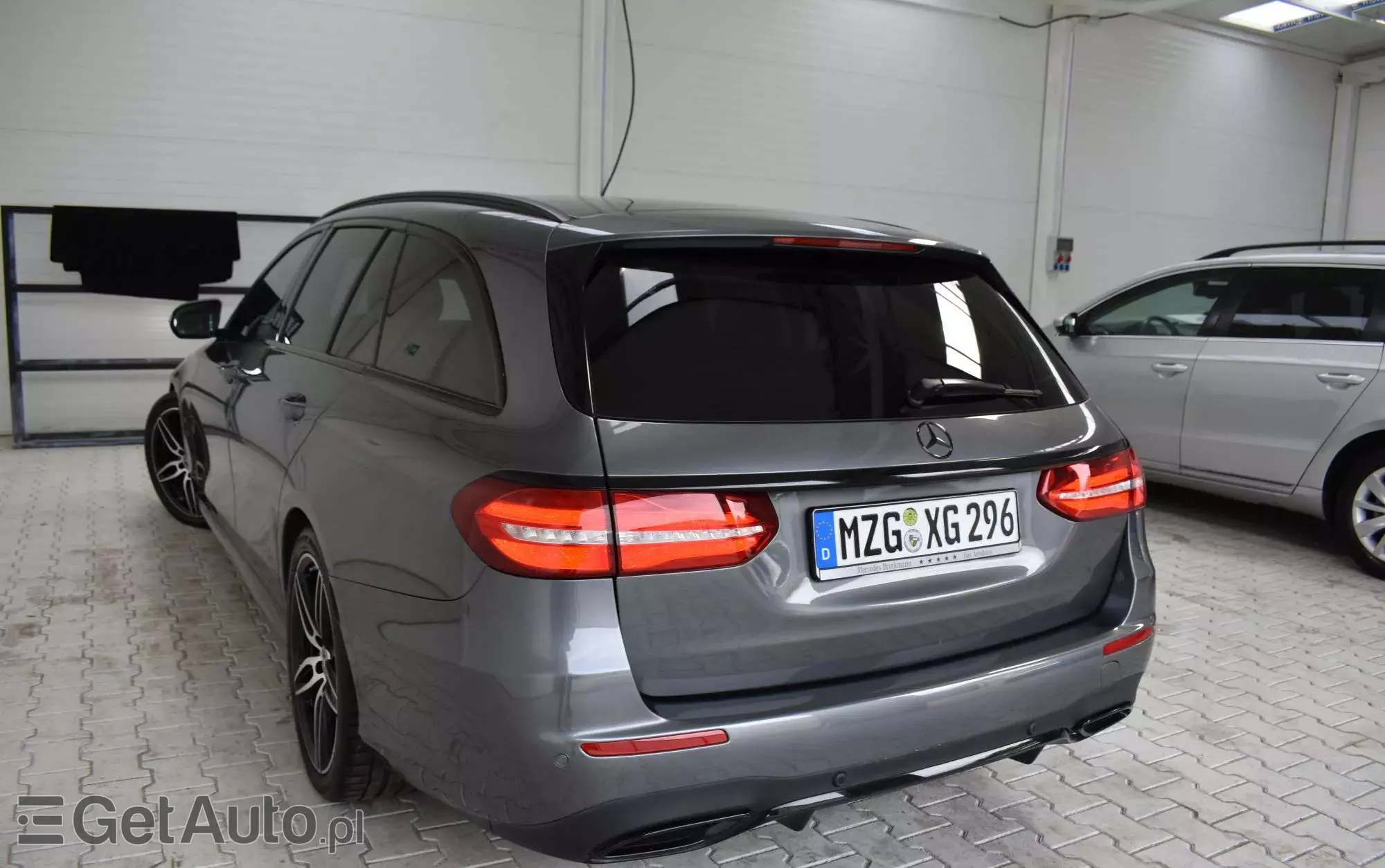 MERCEDES-BENZ Klasa E 220 d AMG