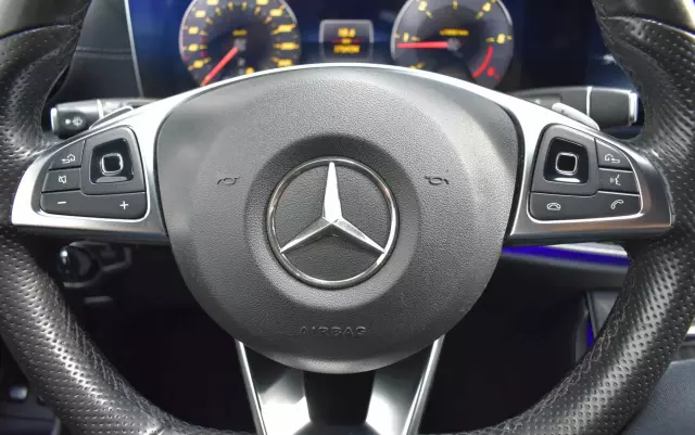 MERCEDES-BENZ Klasa E 220 d AMG