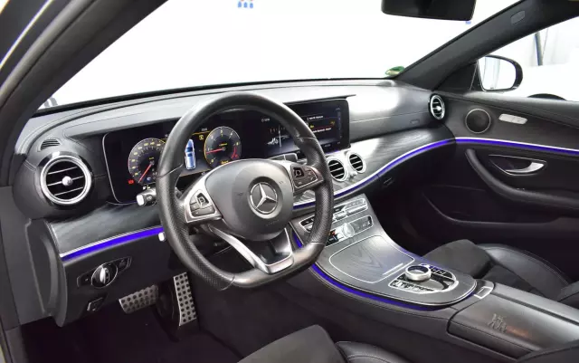 MERCEDES-BENZ Klasa E 220 d AMG