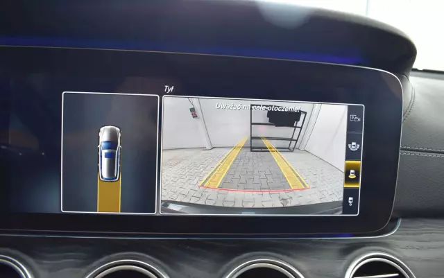 MERCEDES-BENZ Klasa E 220 d AMG