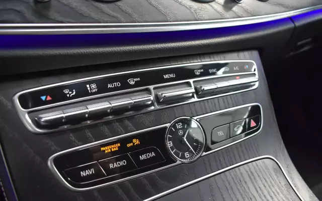 MERCEDES-BENZ Klasa E 220 d AMG