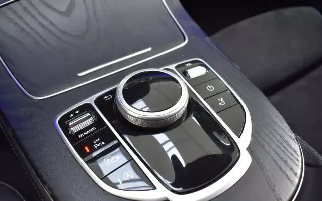 MERCEDES-BENZ Klasa E 220 d AMG