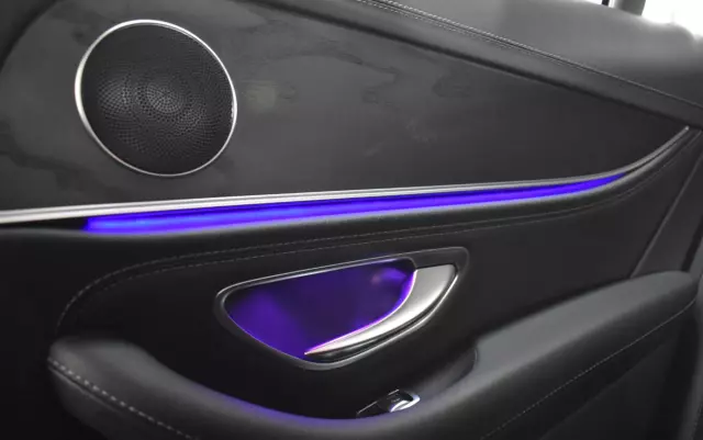 MERCEDES-BENZ Klasa E 220 d AMG