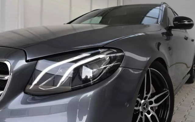 MERCEDES-BENZ Klasa E 220 d AMG