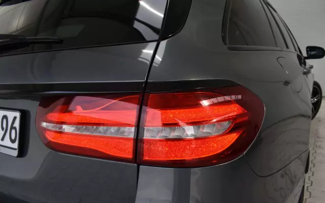 MERCEDES-BENZ Klasa E 220 d AMG