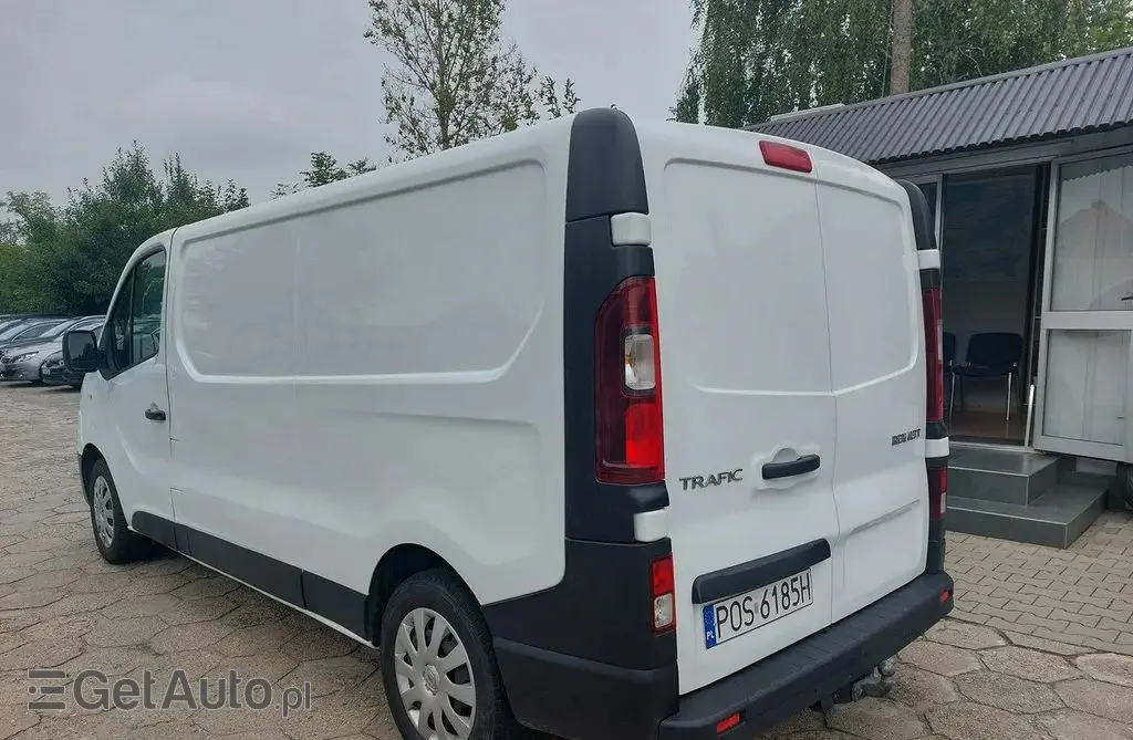 RENAULT Trafic 