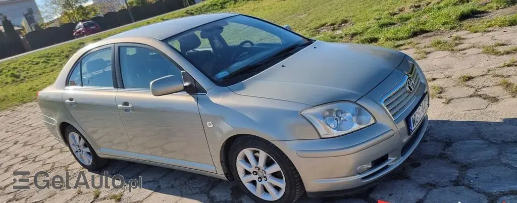 TOYOTA Avensis 
