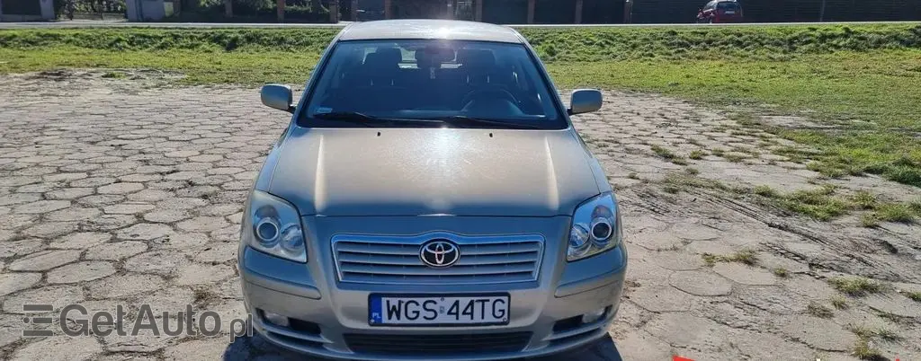 TOYOTA Avensis 