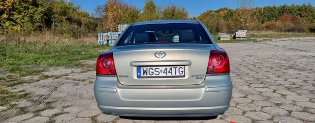 TOYOTA Avensis 