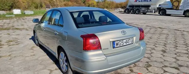 TOYOTA Avensis 