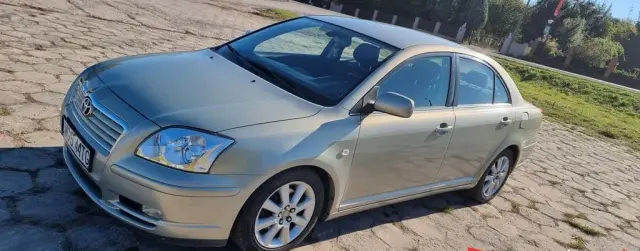 TOYOTA Avensis 
