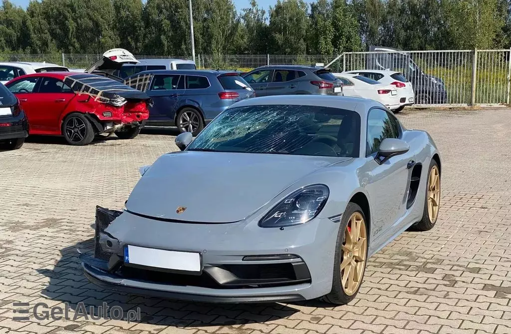 PORSCHE 718 Cayman 