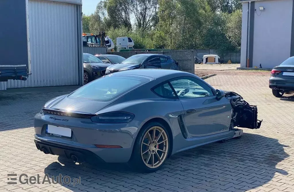 PORSCHE 718 Cayman 