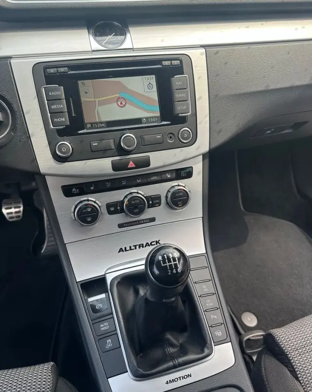 VOLKSWAGEN Passat Variant 2.0 TDI 4Mot Highline