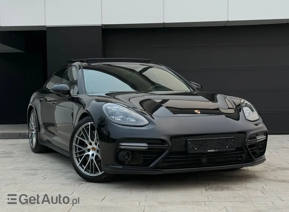 PORSCHE Panamera Turbo