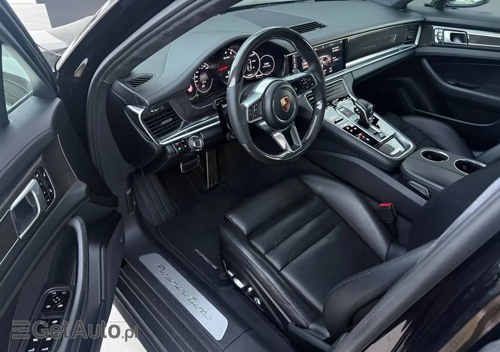PORSCHE Panamera Turbo