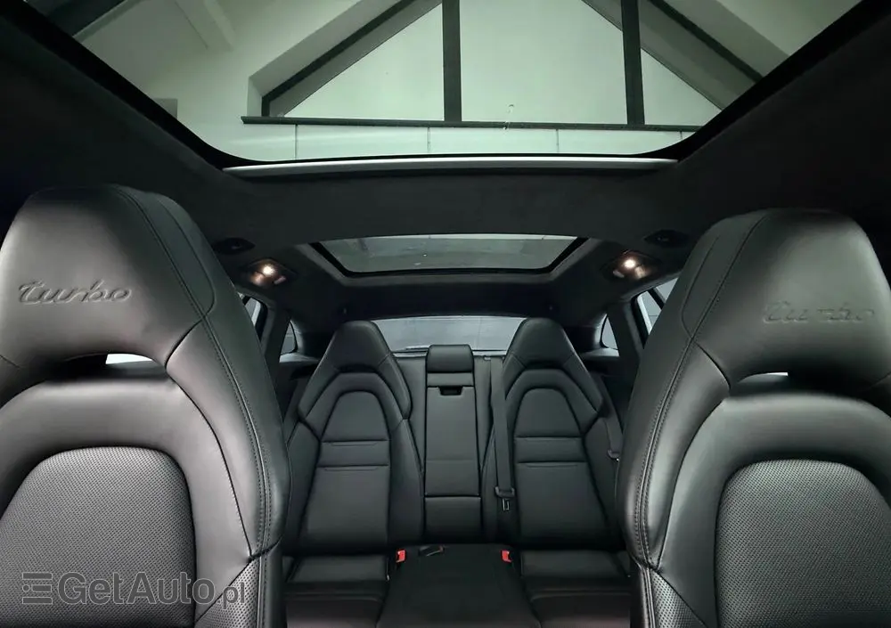 PORSCHE Panamera Turbo
