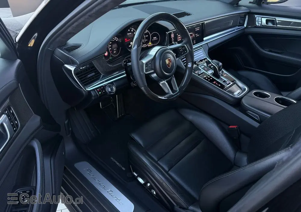 PORSCHE Panamera Turbo