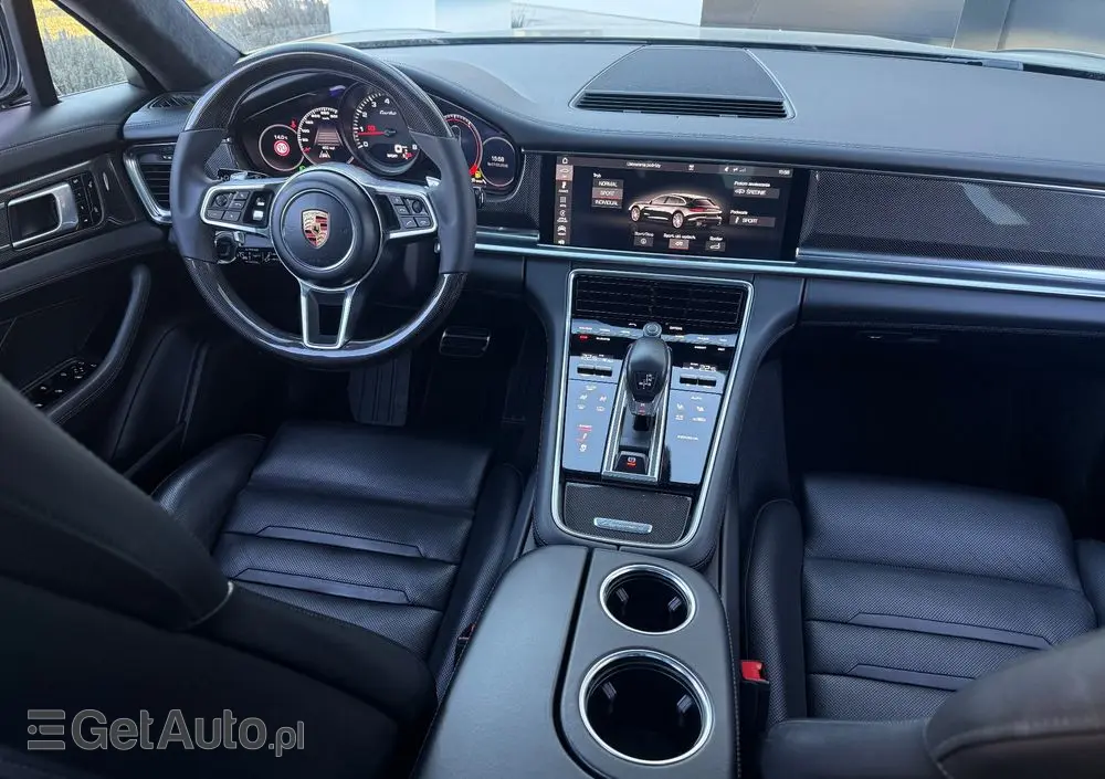 PORSCHE Panamera Turbo