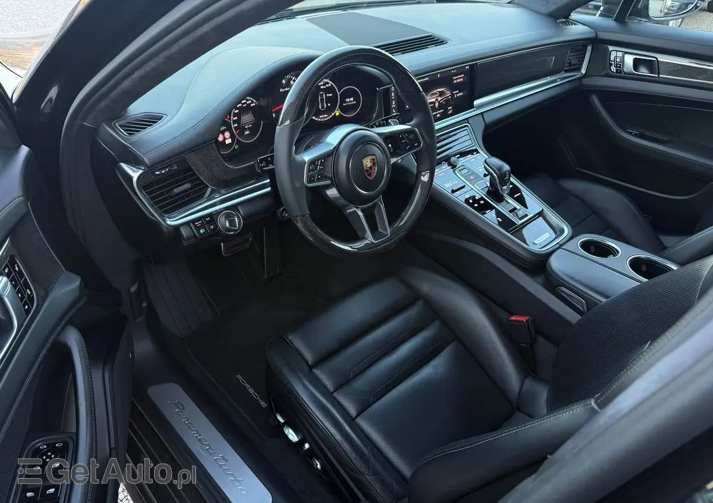 PORSCHE Panamera Turbo