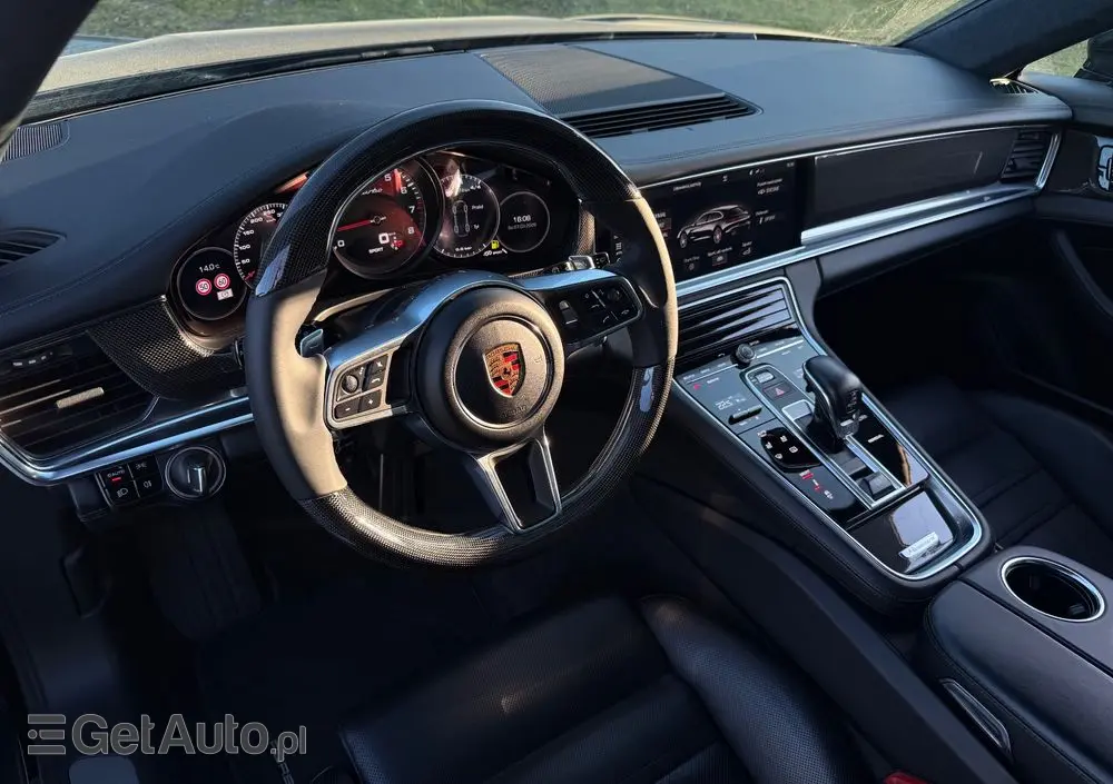 PORSCHE Panamera Turbo